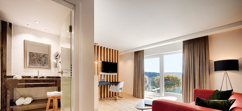 Hotel Kronelamm im Schwarzwald: Juniorsuite Burgherrengemach im Haupthaus image #2