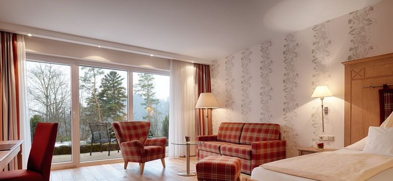 Hotel Kronelamm im Schwarzwald: Deluxe Doppelzimmer Waldparadies im Haupthaus image #4