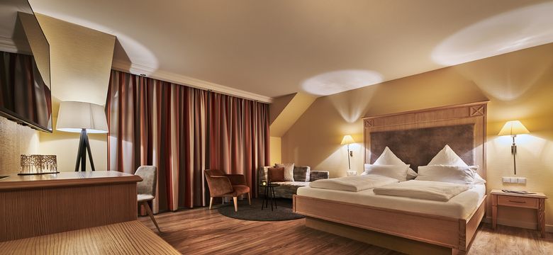 Hotel Kronelamm im Schwarzwald: Deluxe Doppelzimmer Katharinenplaisir im Haupthaus image #5