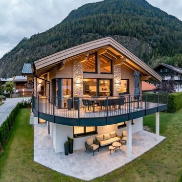 Außen Winter 46, Alpenchalet Tirol, Längenfeld, Ötztal, Tirol, Österreich