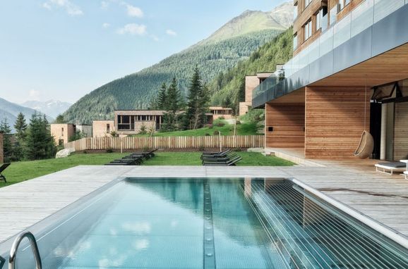 Außen Sommer 1 - Hauptbild, Gradonna Mountain Resort, Kals am Großglockner, Osttirol, Tirol, Österreich