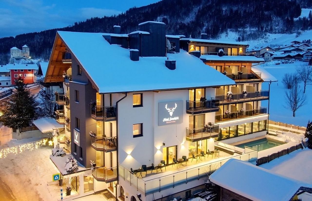 Hotel Sonnblick Kaprun am Abend