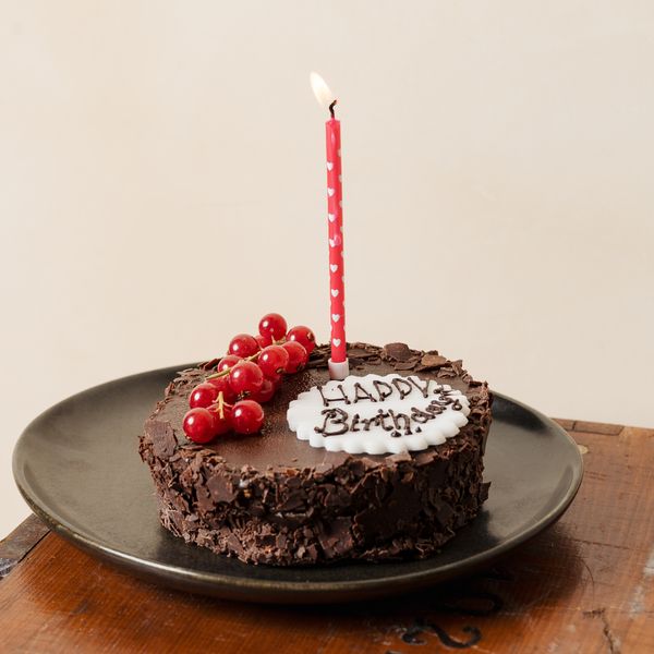 Gâteau d'anniversaire - B2 Hotel