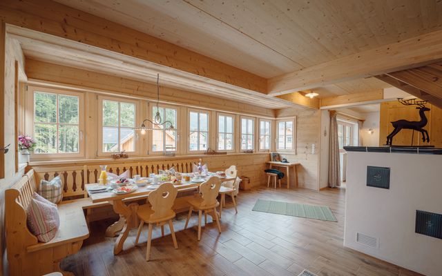 Salzkammergut plus Veranda Esstisch Kamin 6