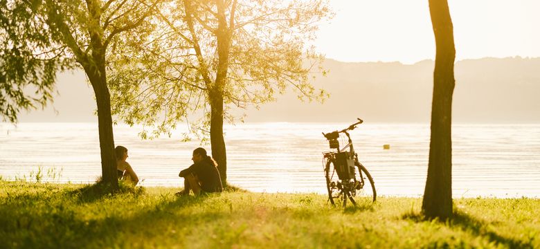 Hotel Insel der Sinne: Frühling am See