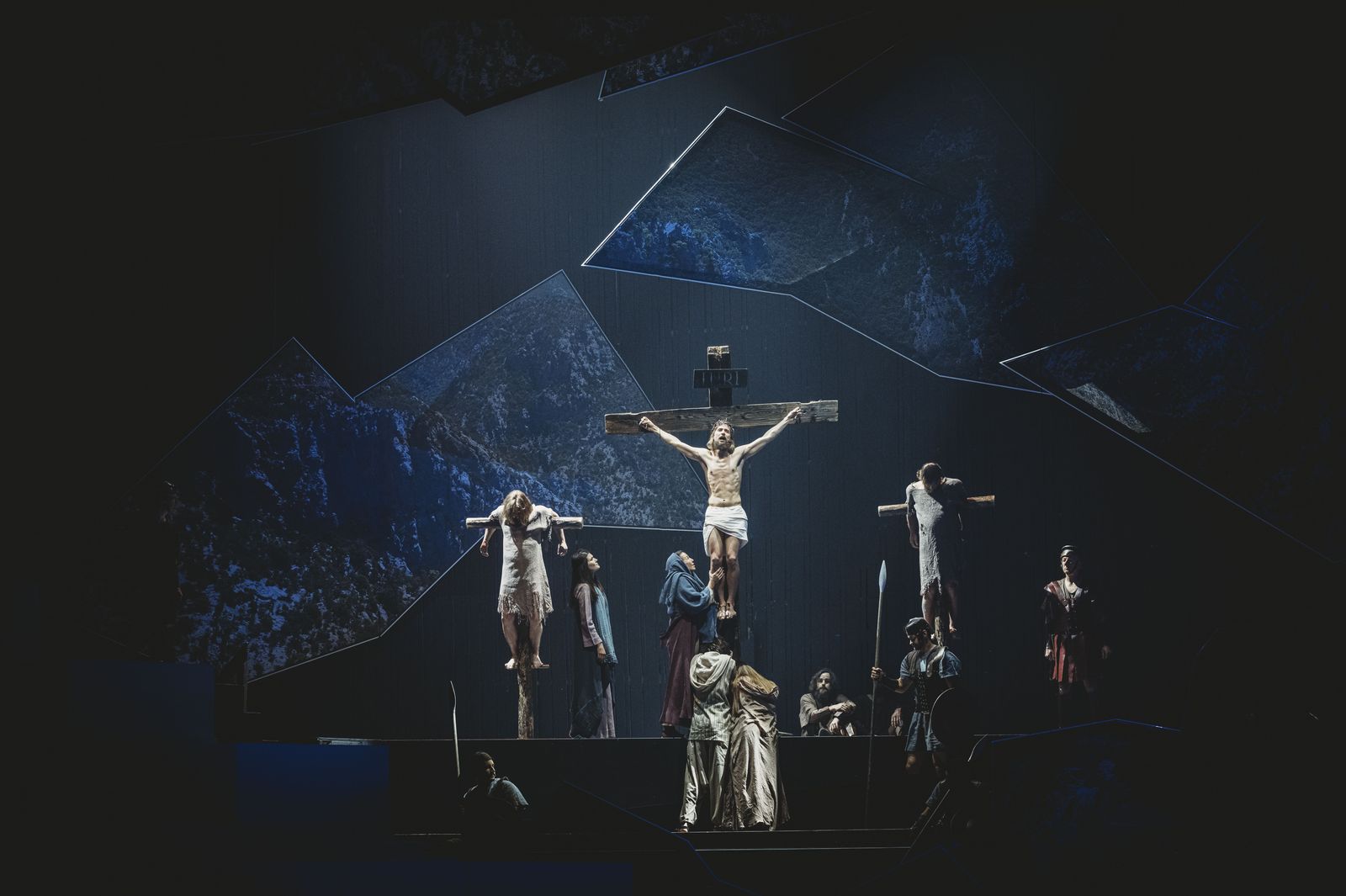 Last-Minute-Angebot: Passionsspiele Erl erleben image 1 - Posthotel Erlerwirt