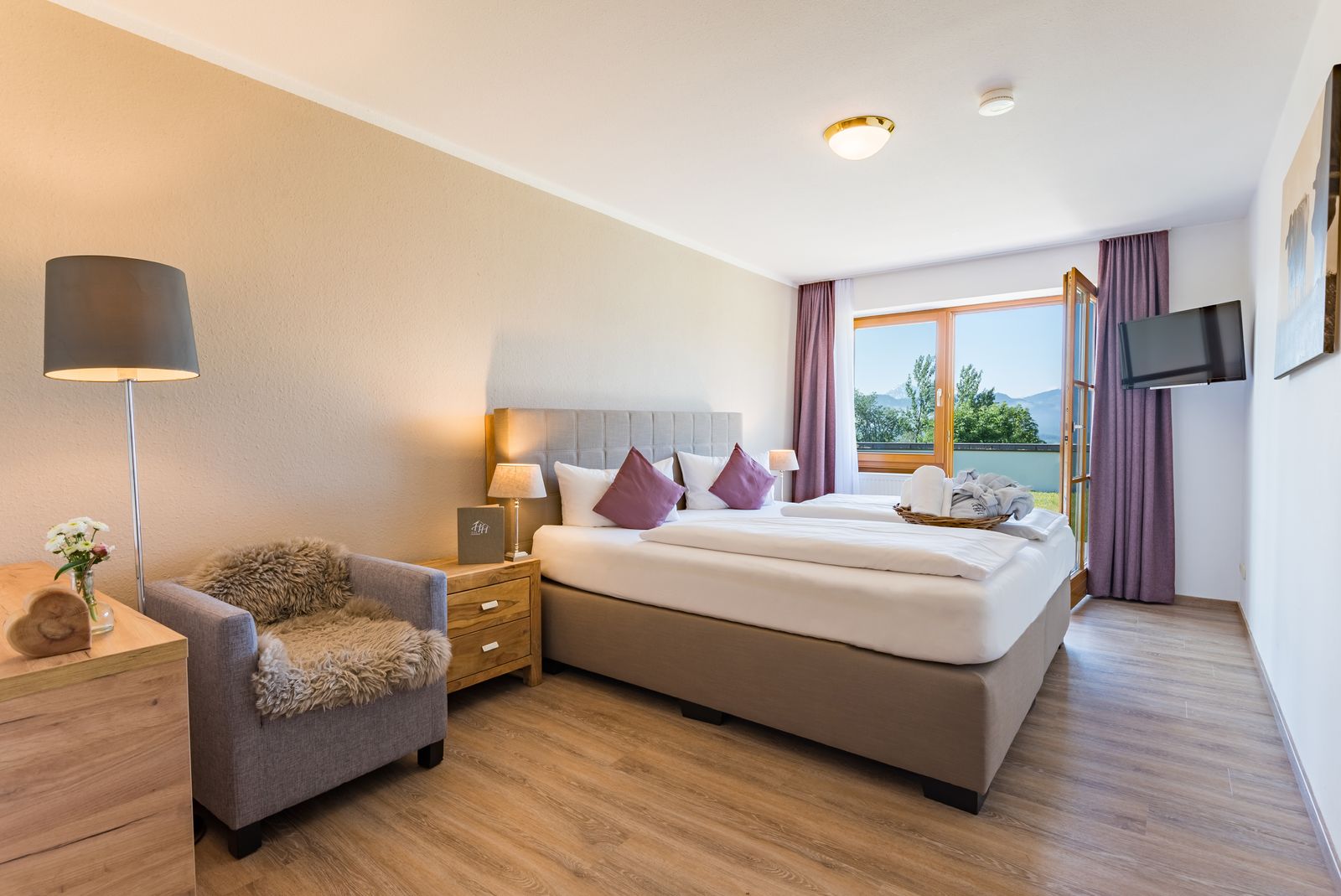 Barrierefreie Zimmer image 1 - Hartungs Hoteldorf