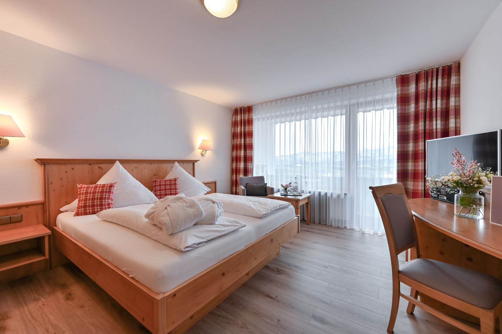 Doppelzimmer Seeblick image 2 - Hartungs Hoteldorf