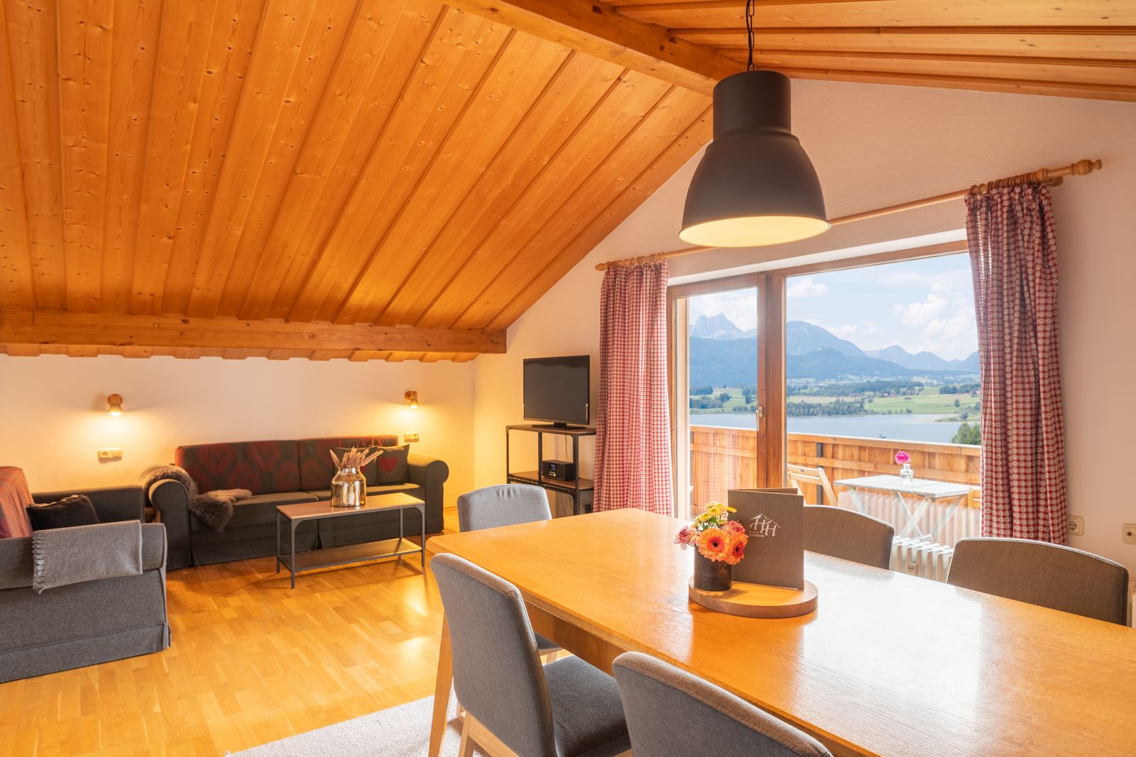 Alpenglühen image 1 - Hartungs Hoteldorf