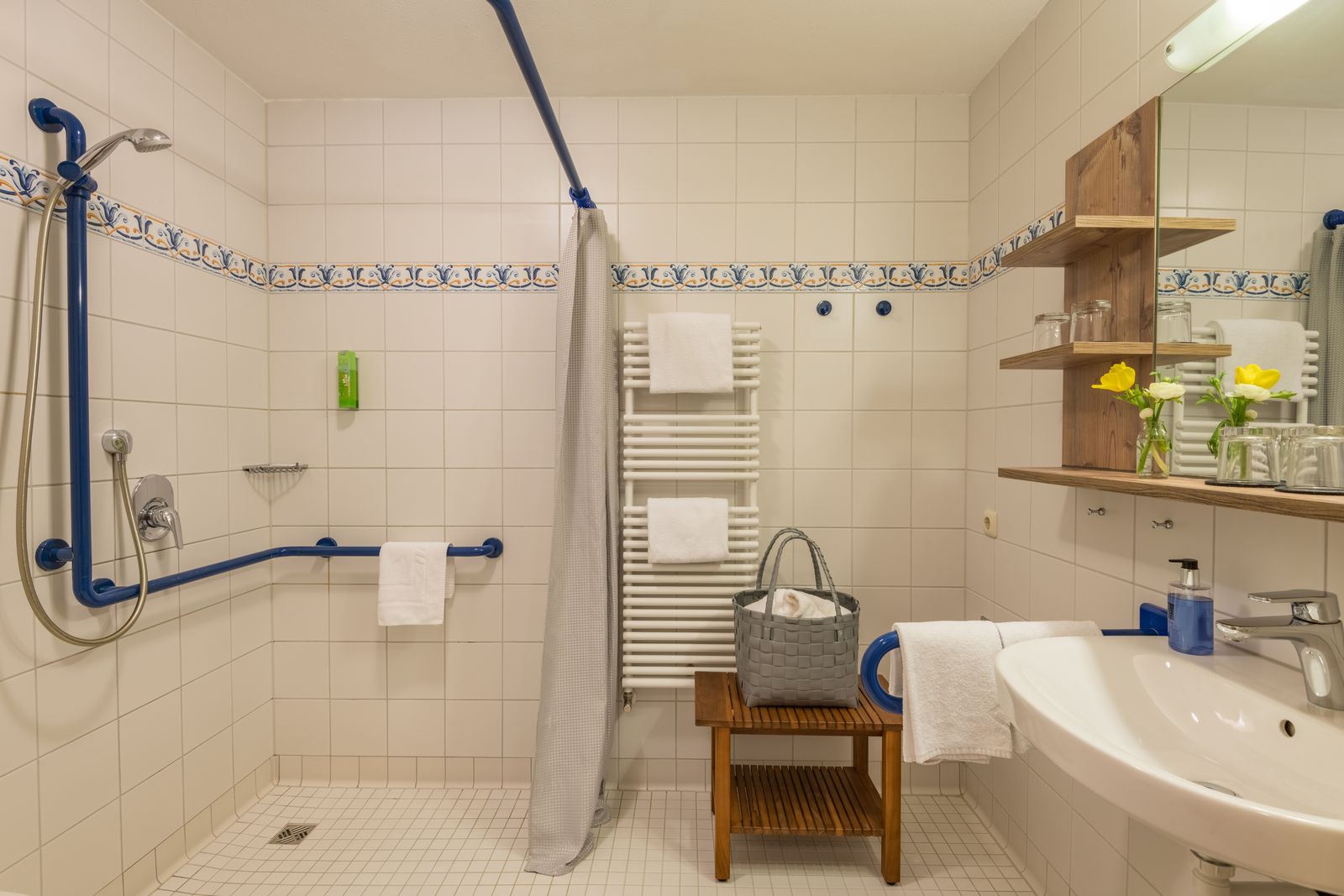 Familienzimmer Kitchenette image 7 - Hartungs Hoteldorf