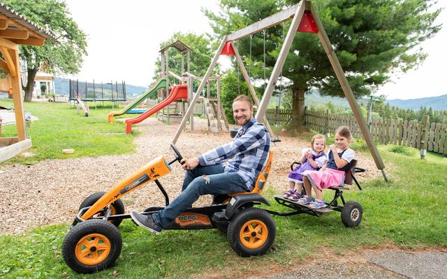 Spielplatz für kleine und große Entdecker (c) Familienhotel Berger/Niki Pommer