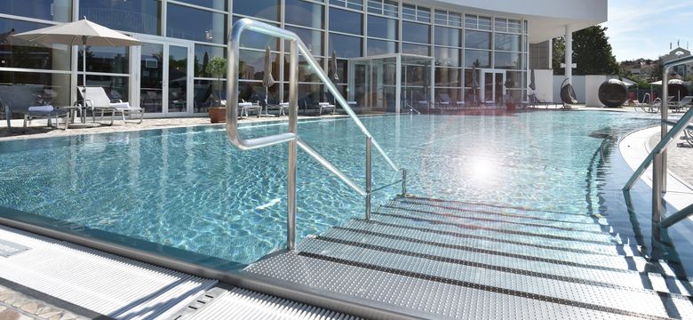 REDUCE Hotel Vital: Freundschaft hoch 3