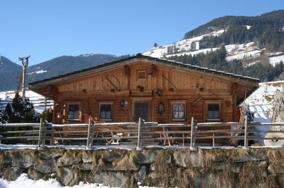 Außen Winter 21 - Hauptbild, Berghütte Lindenalm, Hippach, Zillertal, Tirol, Österreich