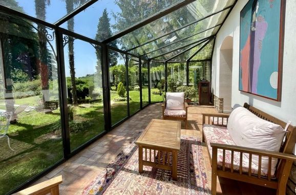 Inside Winter 10, Villa Sofia, Sirtori, Lombardei, Lombardy, Italy