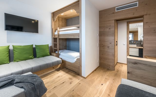 Hotelzimmer Familie mit Schlafcouch