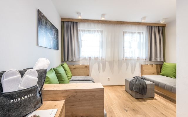 Hotelzimmer Familie mit Doppelbett