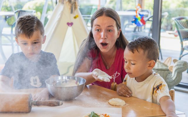 Kinderbetreuung im Familienhotel