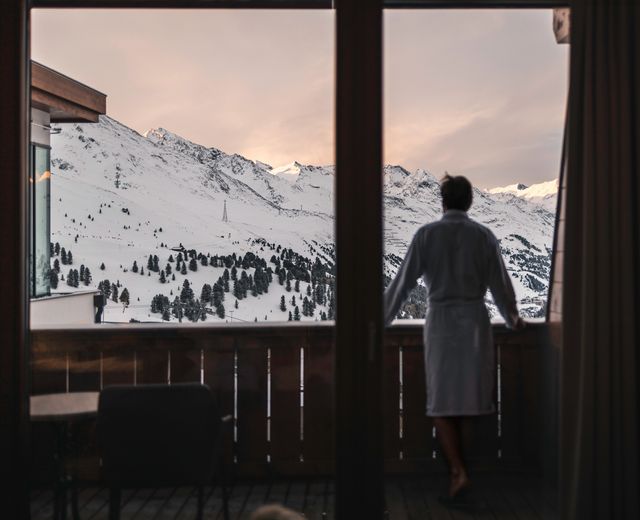Mid Season-Aktion image 1 - Ski | Golf | Wellness  Hotel Riml ****S