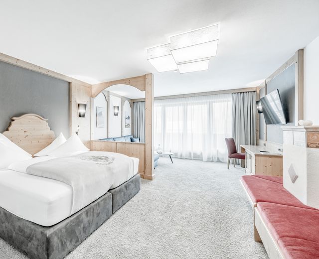 Happy Easter Stay Remaining Rooms DZ Talblick, Schermerkar & Suite E image 7 - Ski | Golf | Wellness  Hotel Riml ****S