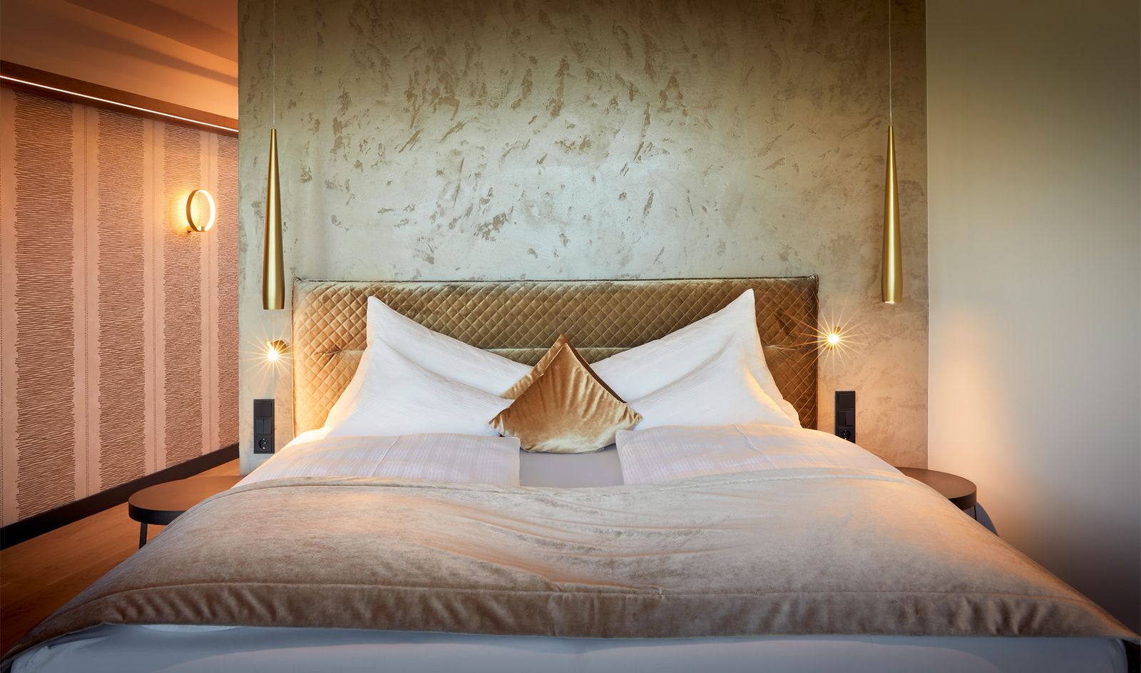 Bed in the Family Room Topas