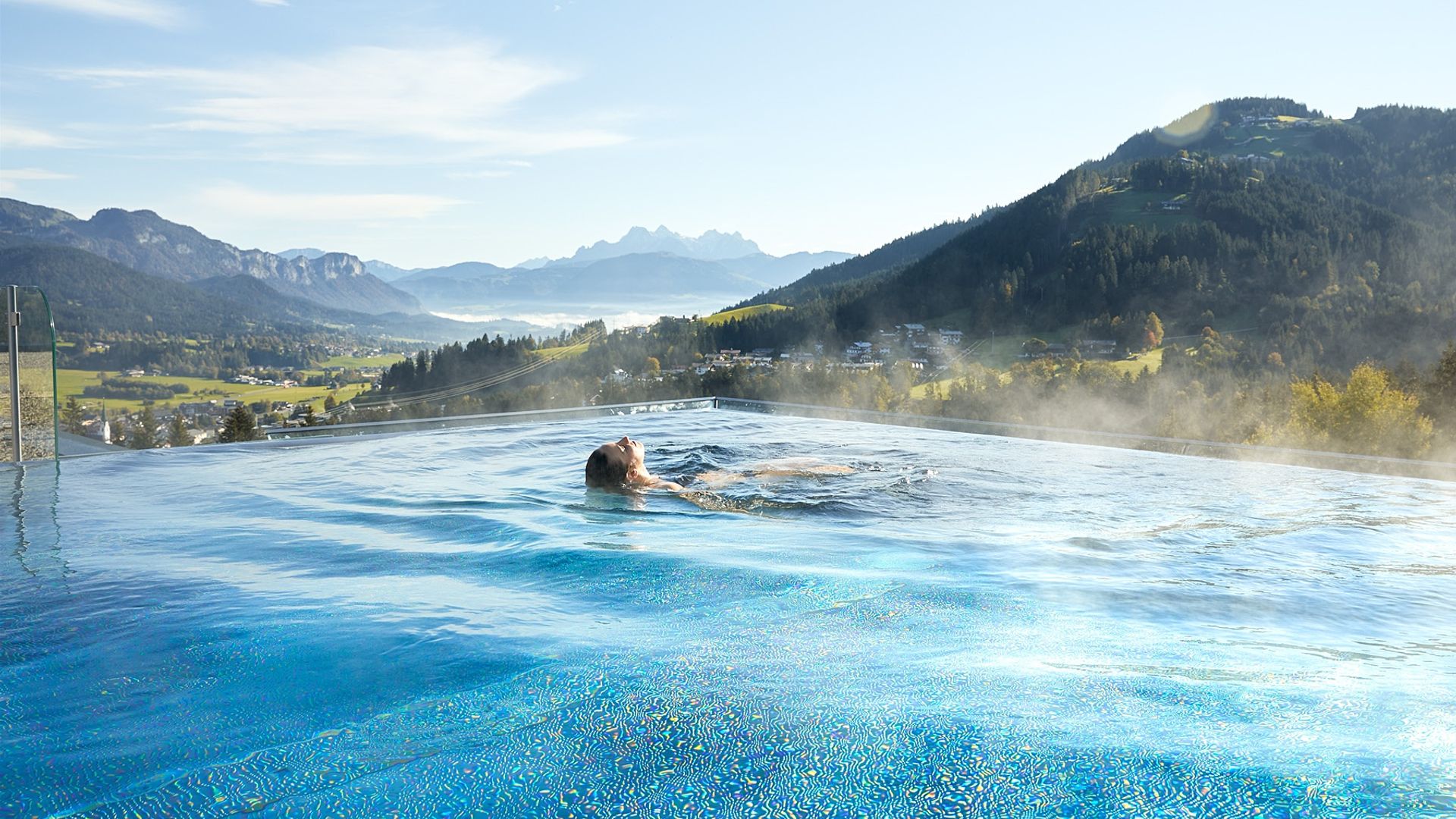 Infinitypool mit Panoramablick