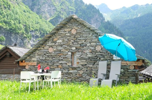 Außen Sommer 1 - Hauptbild, Rustico La Dimora, Malvaglia, Tessin, Tessin, Schweiz