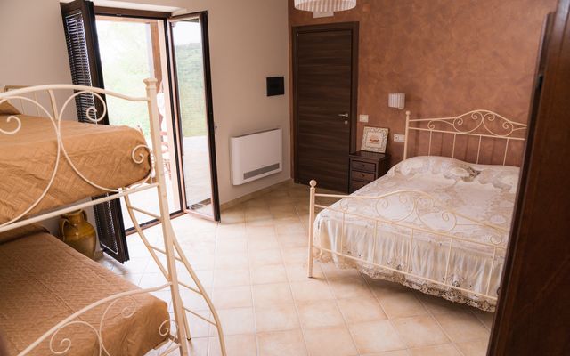 Unterkunft Zimmer/Appartement/Chalet: Doppel-/Zweibettzimmer mit Einzelbetten Uliveto