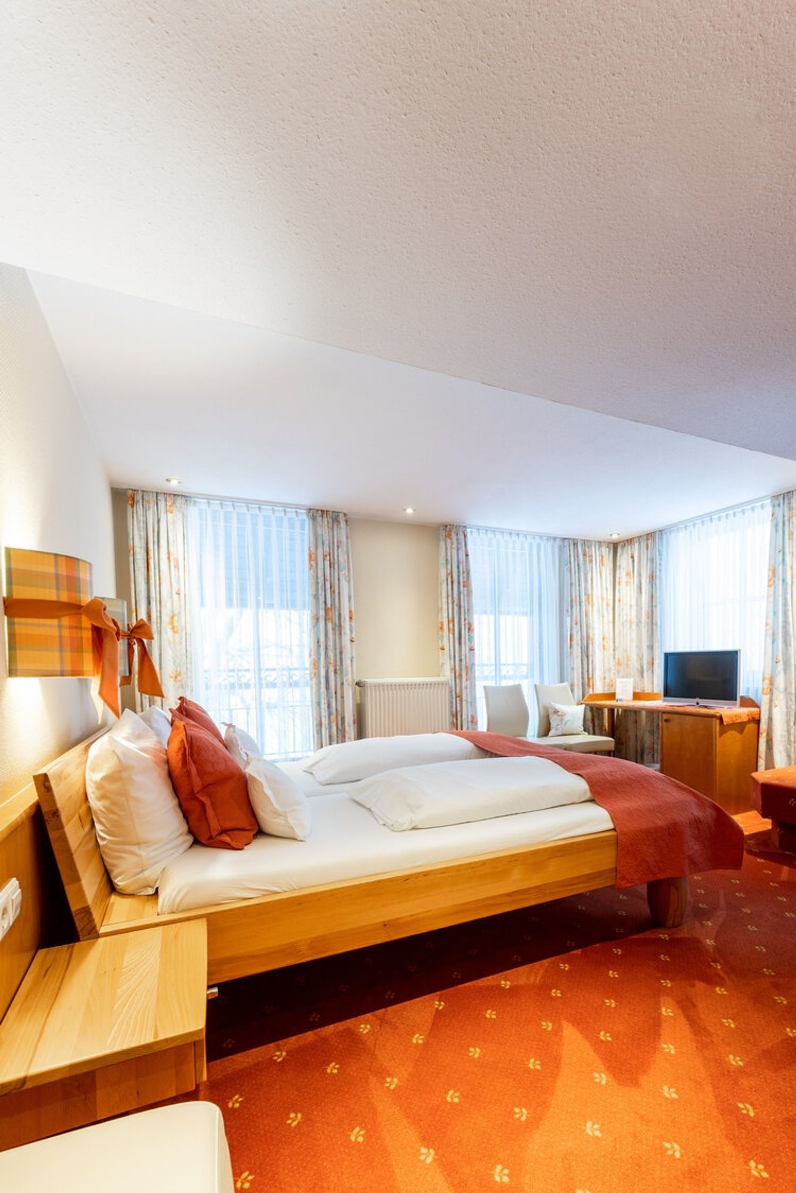 Klein - urig - Doppelzimmer image 3 - Hotel zum Ochsen | Schönwald | Baden Württemberg