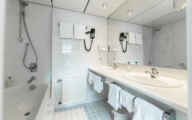 Kicsi - rusztikus - kétágyas szoba image 4 - Hotel zum Ochsen | Schönwald | Baden Württemberg