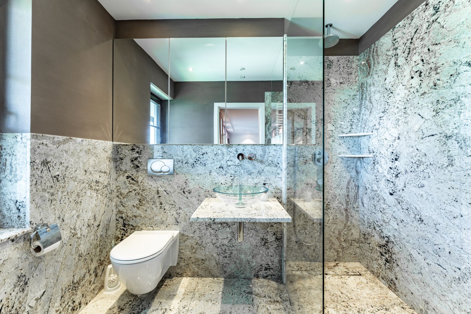 Groß - modern - Doppelzimmer image 2 - Hotel zum Ochsen | Schönwald | Baden Württemberg