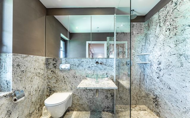 Groß - modern - Doppelzimmer image 2 - Hotel zum Ochsen | Schönwald | Baden Württemberg