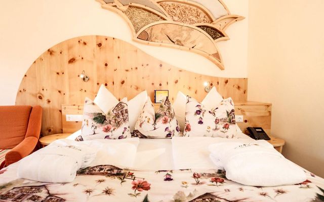 Doppelzimmer Zirbe Nockberge im Familotel Kärnten - Kirchheimerhof