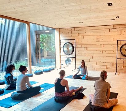 ADLER Spa Resort DOLOMITI: Ashtanga Yoga in the Dolomites