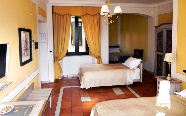 Camera familiare image 1 - Hotel Antichi Feudi Dimora dˋEpoca | Teggiano | Kampanien | Italien