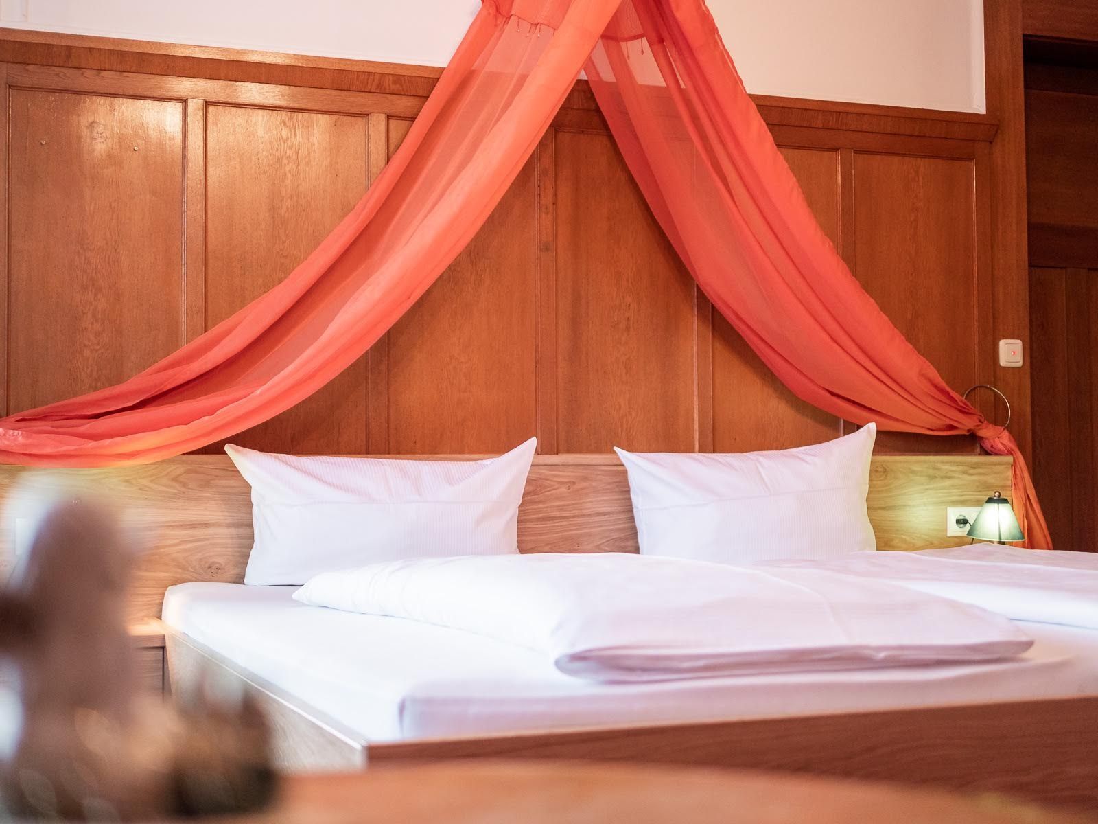 Daheim Komfort image 1 - Hotel-Restaurant Adler