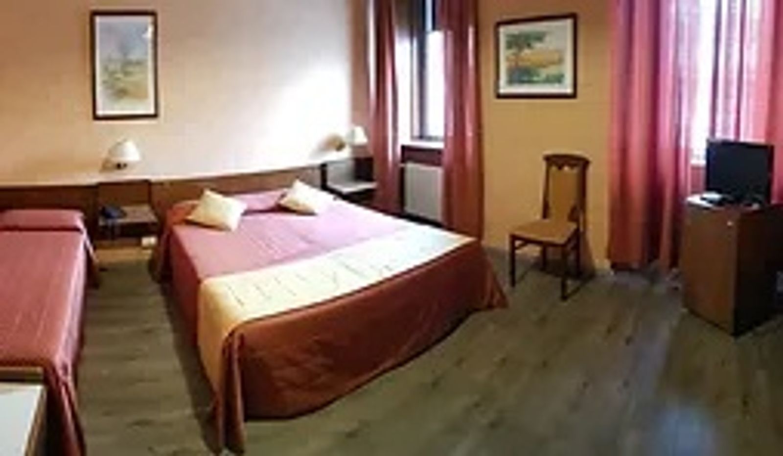 Dreibettzimmer image 2 - Hotel Milano | Triest | Italien
