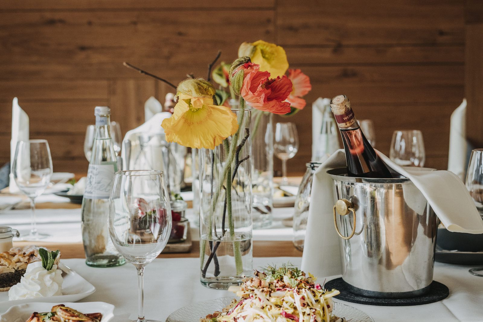 November Special:  Liesels Gänseessen image 2 - Buchnas Landhotel Saarschleife