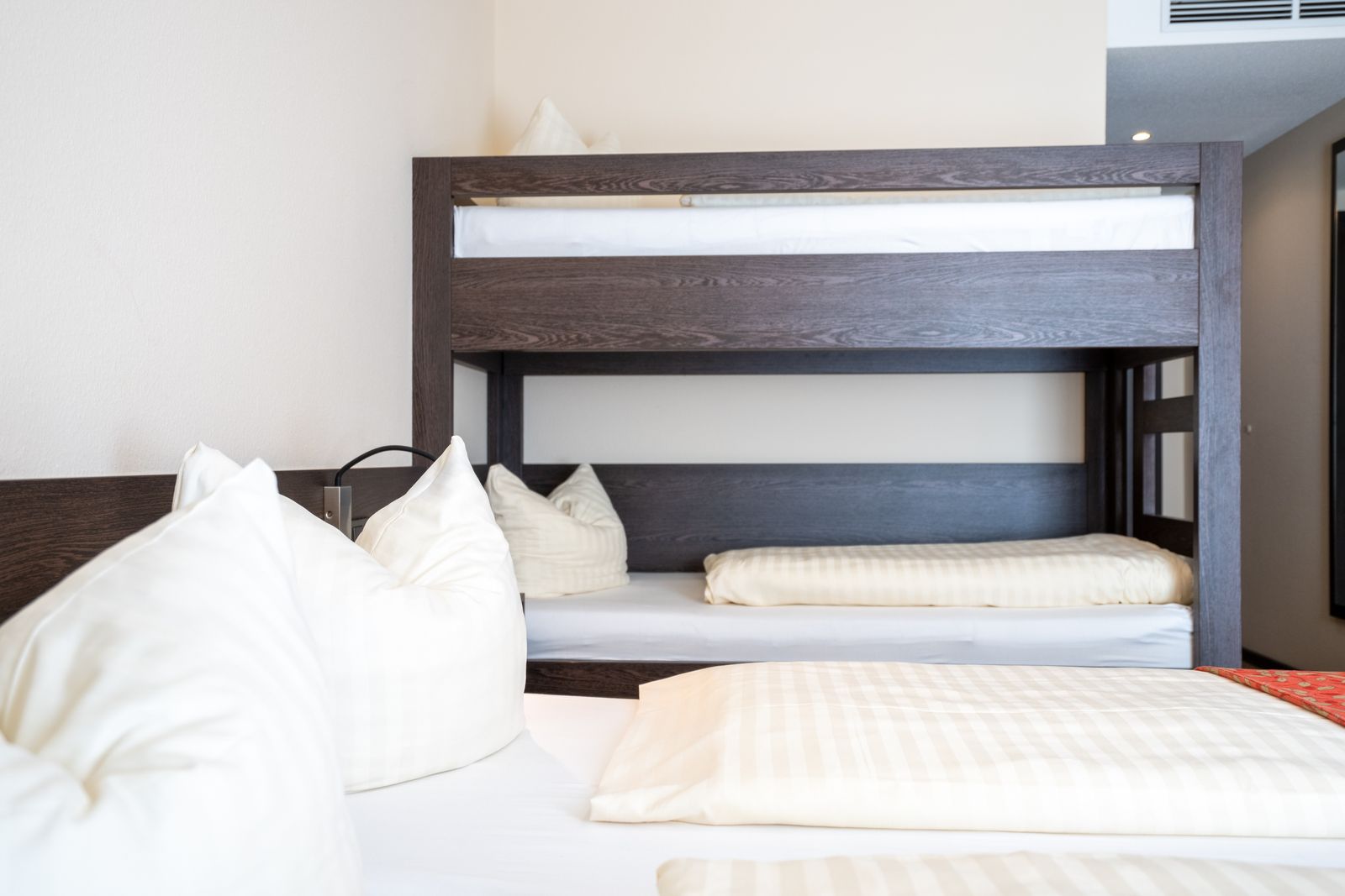 Familienzimmer image 3 - Hotel La Toscana