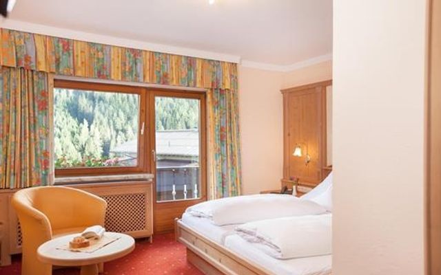 Kétágyas szoba image 5 - Hotel die Arlbergerin | St.Anton a. Arlberg | Tirol | Austria
