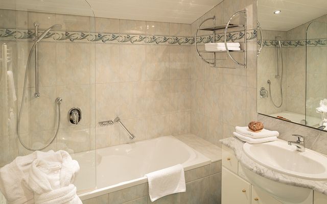 Doppelzimmer Alpine Klarheit  image 6 - Hotel Kristall | Leutasch | Tirol | Austria