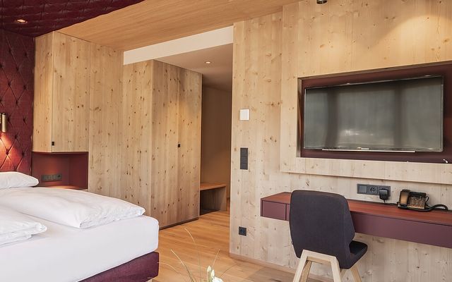 Juniorsuite Farbenspiel  image 2 - Hotel Kristall | Leutasch | Tirol | Austria