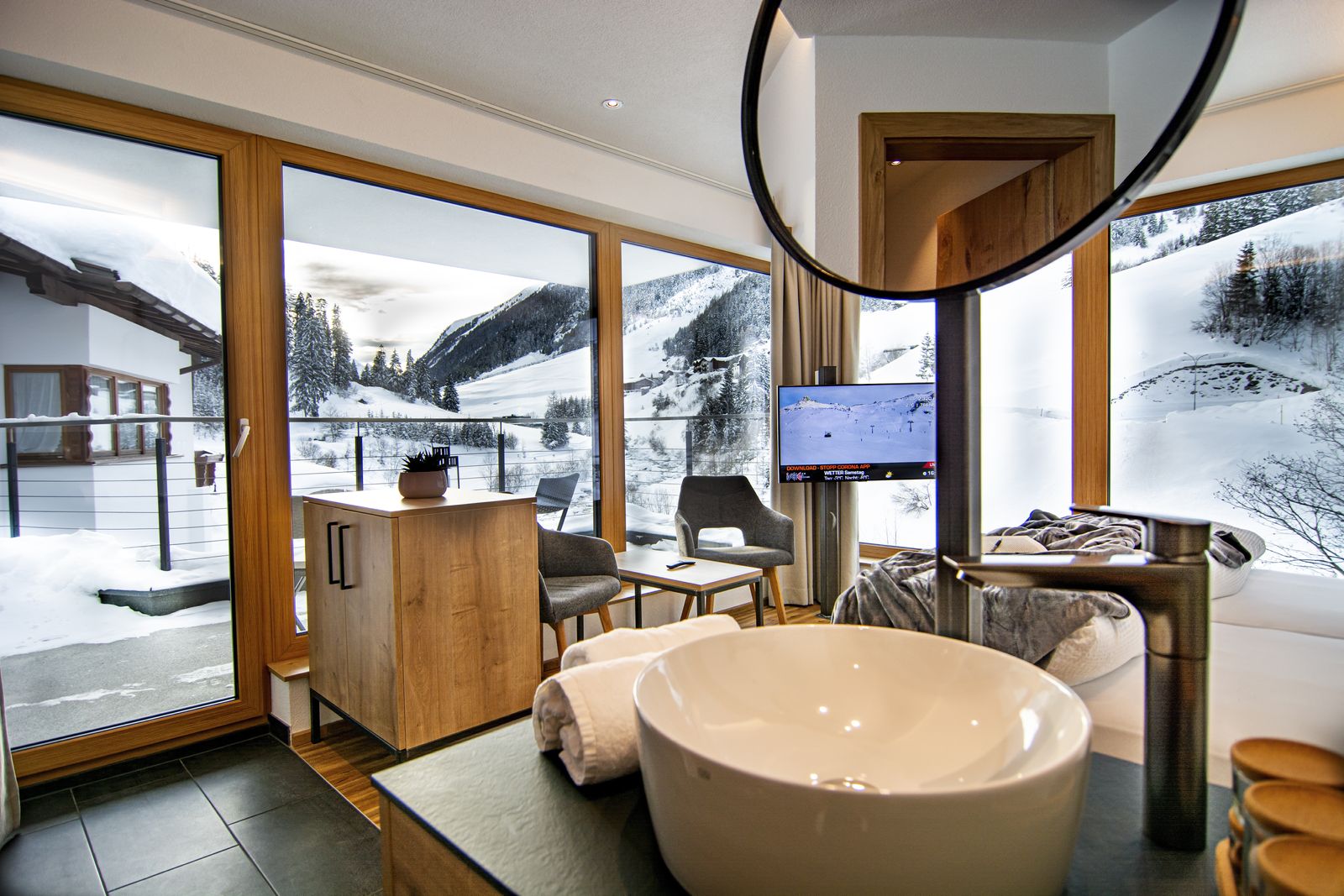  Didis #holidayhome - Großes Apartment für 10-11 Personen image 9 - Apartment Didis Holiday Home | Ischgl | Tirol | Austria