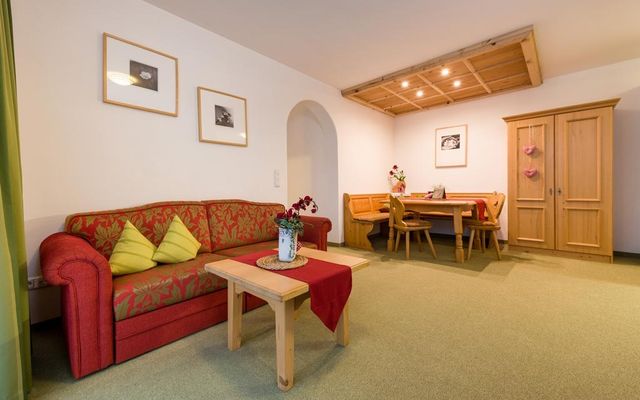 Wohlfühlwohnung Wiesengrund image 7 - Landhaus Alpensonne | Tannheimertal | Austria