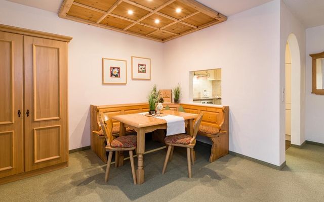 Wohlfühlwohnung Bergpanorama image 3 - Landhaus Alpensonne | Tannheimertal | Austria