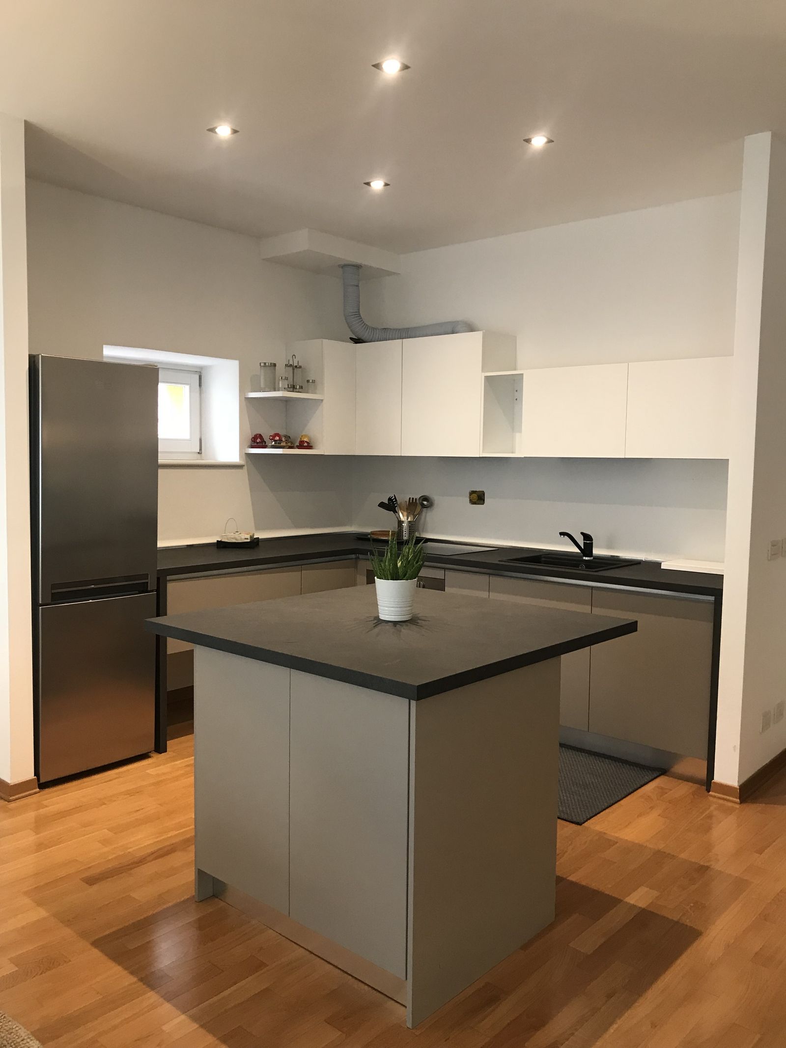 Das Appartement Venezia in der Via Felice Venezian 23 in Trieste image 3 - Apartment Ritter's Rooms & Apartments | Triest | Italien