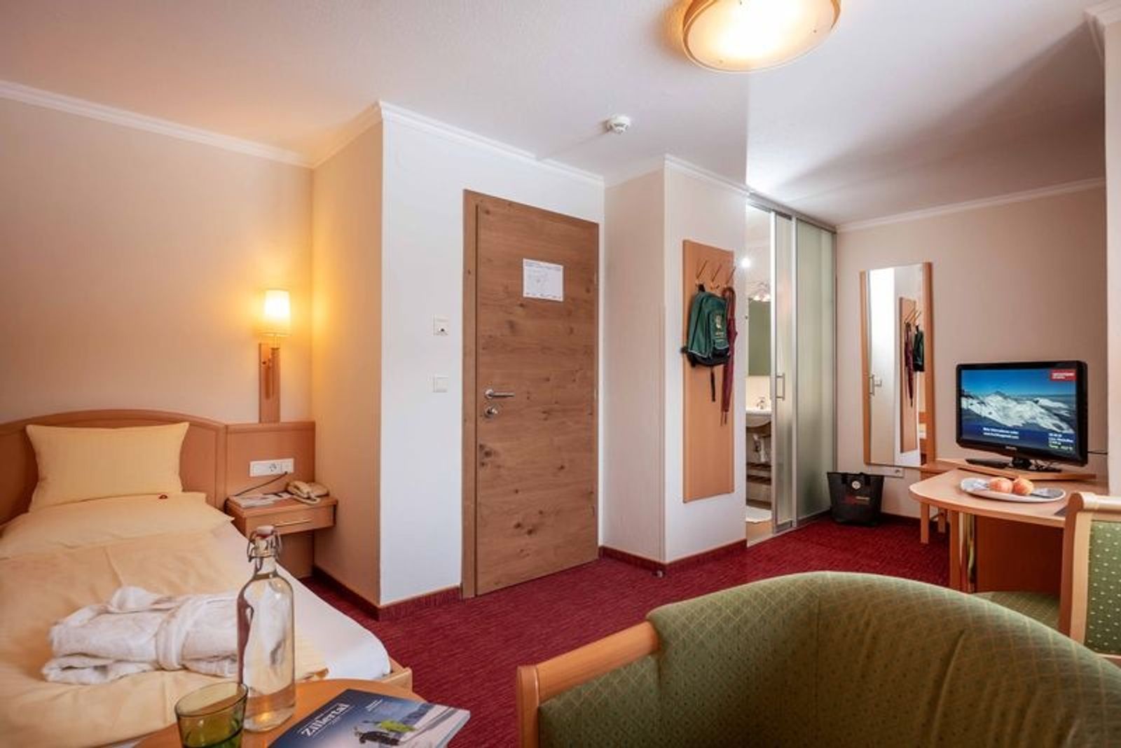 Einzelzimmer image 2 - Der Logenplatz im Zillertal  Hotel Waldfriede | Zillertal | Tirol | Austria