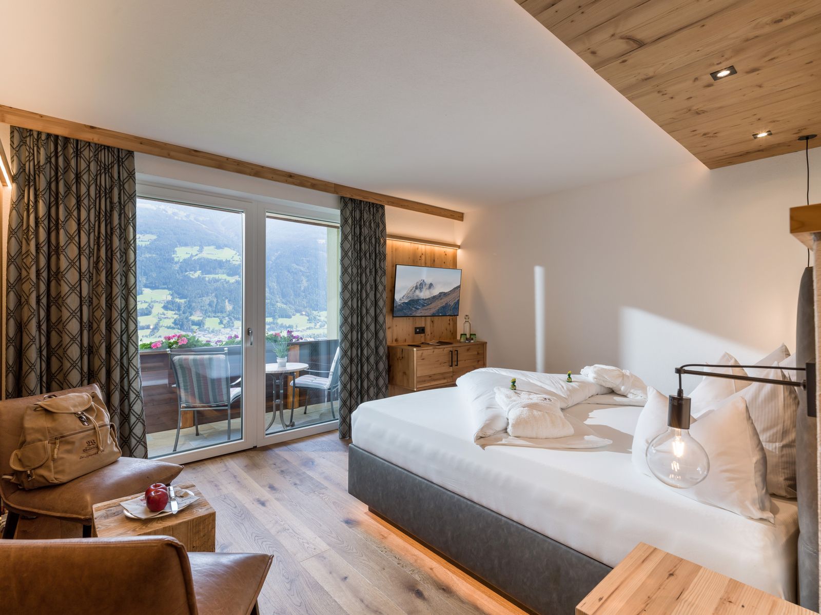 Doppelzimmer Voglnestl image 1 - Der Logenplatz im Zillertal  Hotel Waldfriede | Zillertal | Tirol | Austria