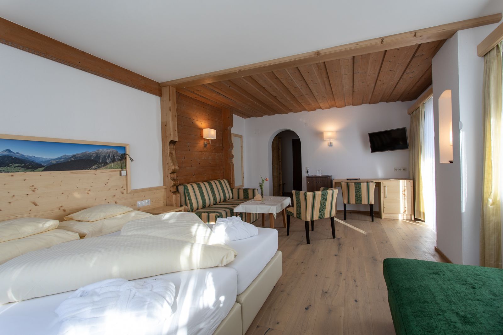 Grand Deluxe Zimmer image 1 - by VAYA Hotel Astoria | Nauders | Tirol | Austria