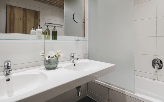 Superior Zimmer II image 10 - VAYA Resort Hotel | VAYA Pfunds | Tirol | Austria