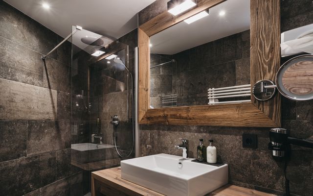 Junior Suite Standard image 6 - VAYA Resort Hotel | VAYA Post Saalbach | Salzburg | Austria